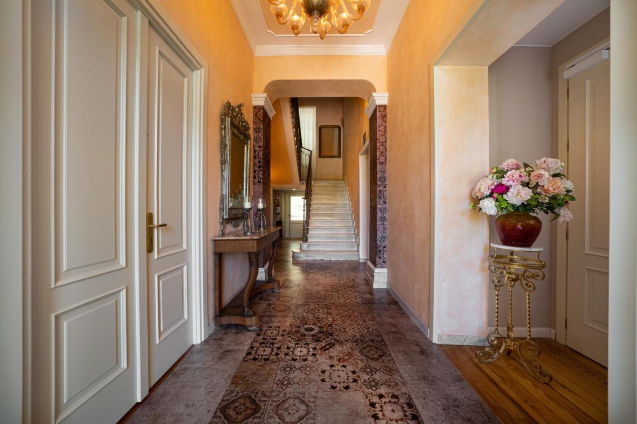 Hotel Villa Elisa & Spa บอร์ดิเกรา ภายนอก รูปภาพ